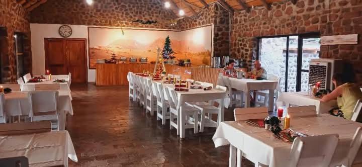 Brandberg White Lady Lodge Uis ภายนอก รูปภาพ