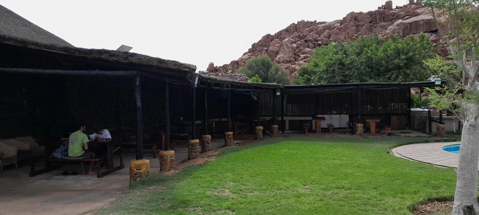 Brandberg White Lady Lodge Uis ภายนอก รูปภาพ