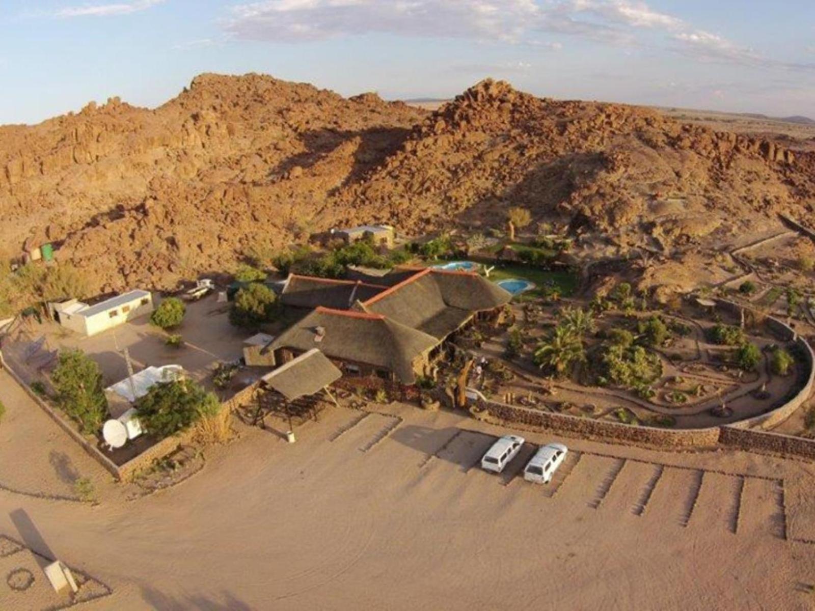 Brandberg White Lady Lodge Uis ภายนอก รูปภาพ